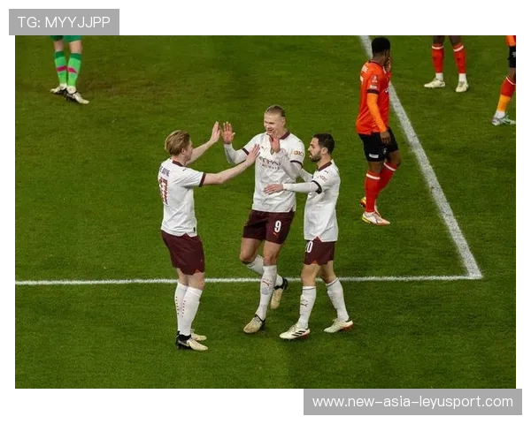 德布劳内弧顶挑射洞穿防守